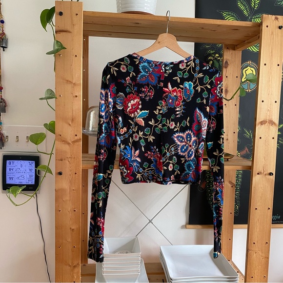 Alice + Olivia Delaina Colorful Floral Long Sleeve Crop Top XS - Picture 6 of 15